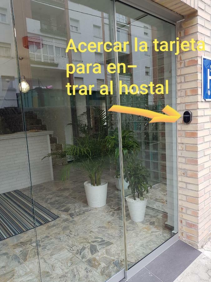 Hostal Rosi Laredo Exteriör bild